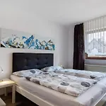 Apartment Vronis *