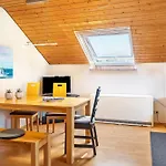 Vronis Apartment *